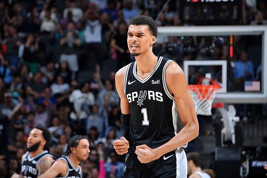 开云官网-包含阿斯顿维拉国际比赛日篮板制胜，志在NBA常规赛名次提升，赛场秩序良好，团队化学反应显著的词条