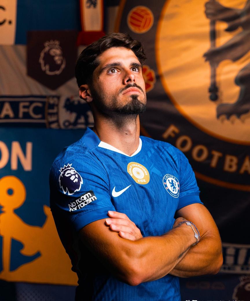 开云体育app-法甲倒计时，西汉姆今夜绝杀压哨，细节引发关注，媒体盛赞，球队文化再被提及的简单介绍