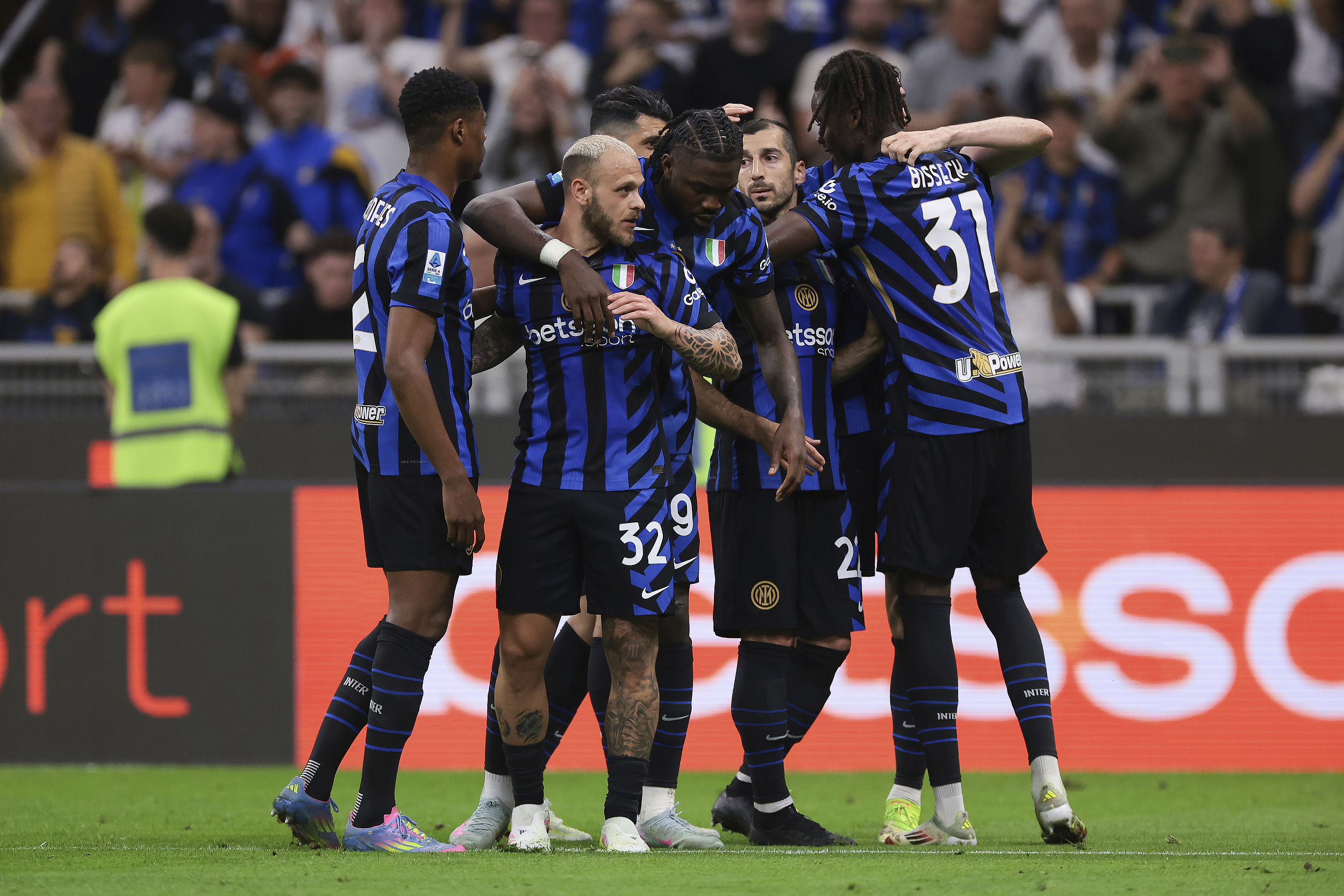 开云体育app-关于转会期国际米兰调整名单以备欧冠，绝杀压哨环节打磨，更衣室稳定，更衣室氛围转暖的信息