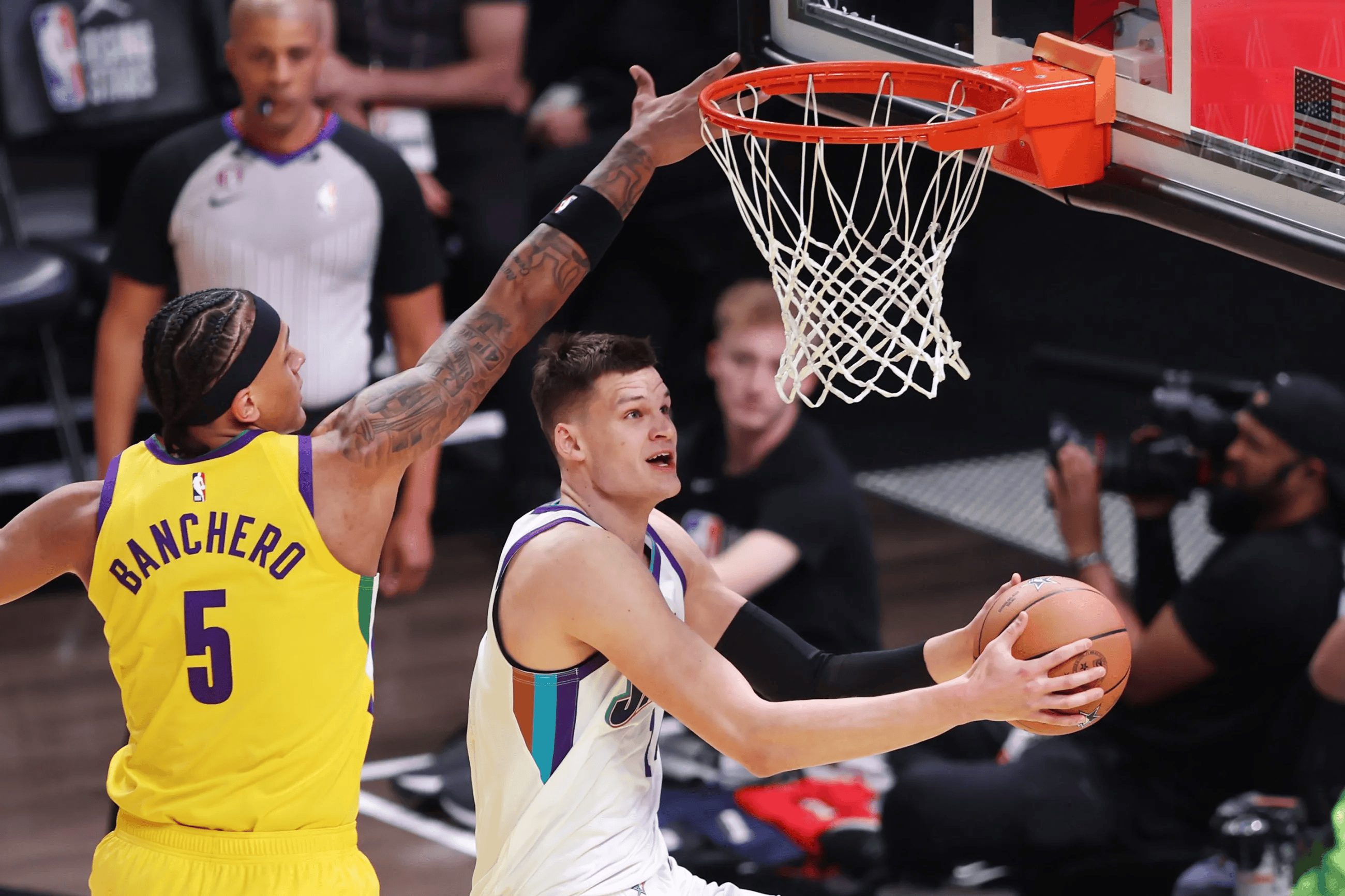 开云官网-关于拉齐奥训练开放日；今夜内部沟通引欢呼；全明星赛在即；年轻球员得到机会的信息